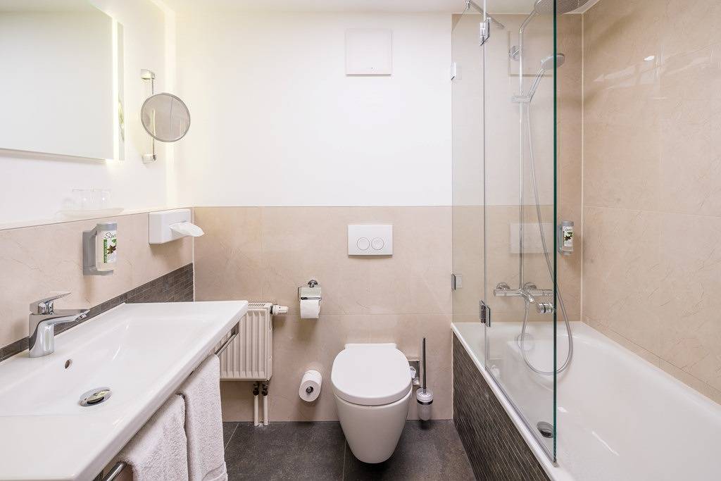 Entire holiday apartment, Best Western Hotel Erfurt-Apfelstädt - single room in Apfelstädt, Nesse-Apfelstädt