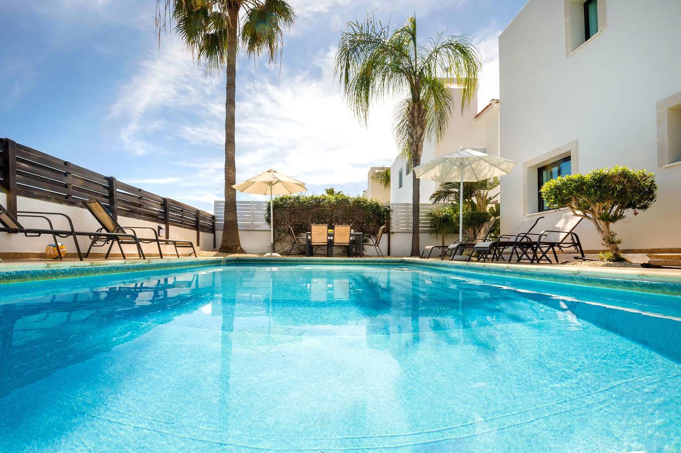 Villa für 8 Personen mit Pool in Kapari, Südzypern