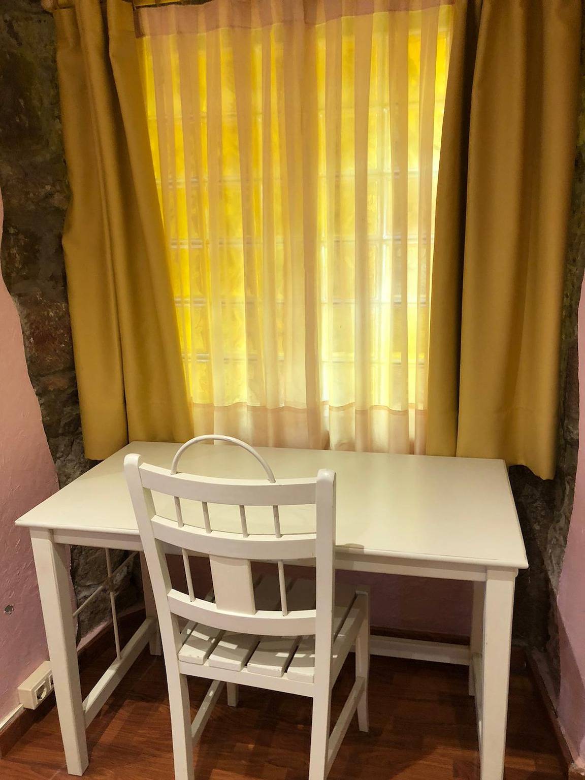 Room for 2 people with yard in La Corrada, Soto del Barco