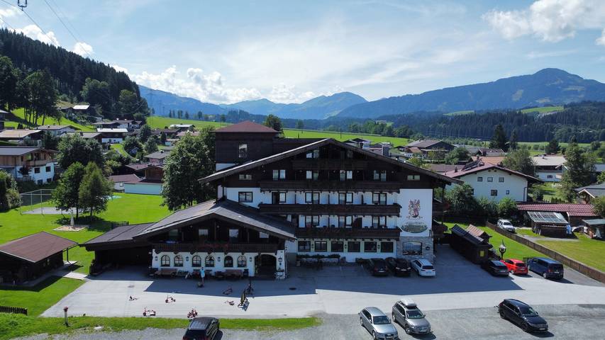 Hotel für 4 Personen, mit Sauna und Garten, kinderfreundlich in Oberndorf in Tirol - 2