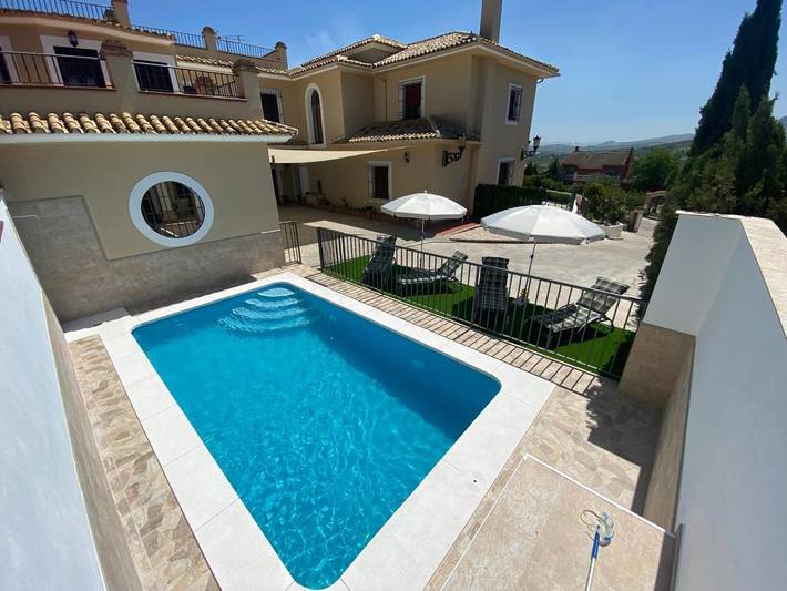 Location de vacances pour 11 personnes, avec jardin et piscine, animaux acceptés à Baena - 3