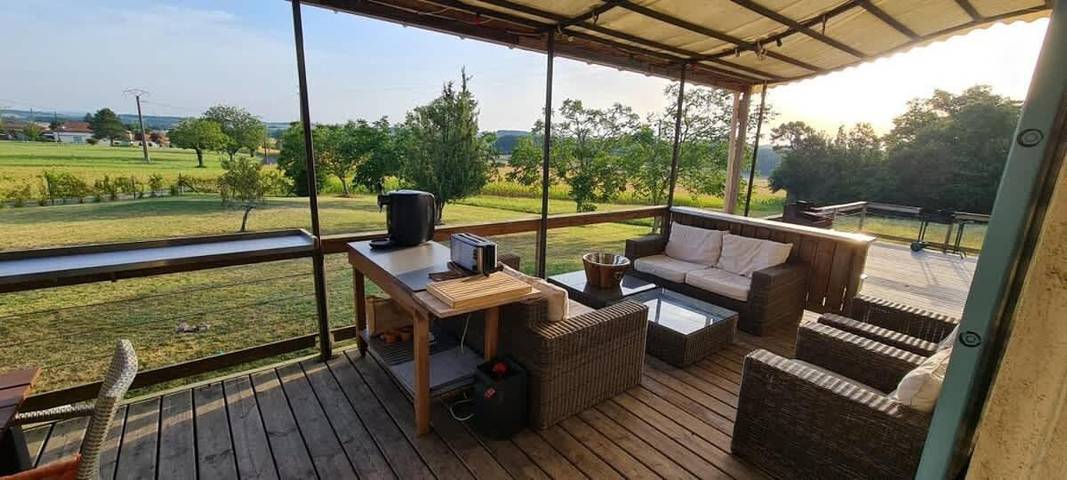 Location de vacances pour 10 personnes, avec piscine à Chillac - 4