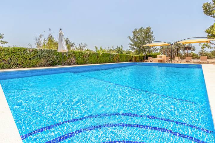 Finca für 12 Personen, mit Terrasse und Garten sowie Pool in Binissalem
