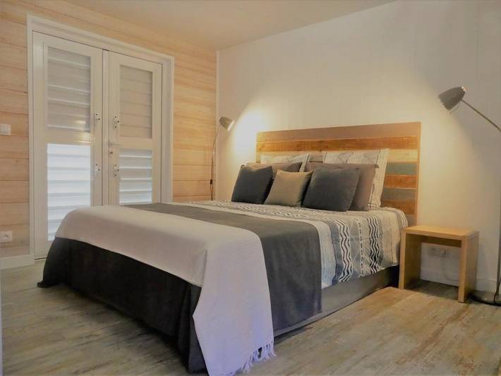 Gîte pour 5 personnes, avec jardin et piscine, adapté aux familles dans Plage de Cluny