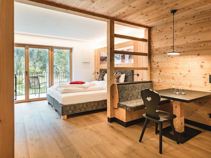 Ferienwohnung für 2 Personen, mit Balkon und Garten sowie Whirlpool in St. Ulrich in Gröden