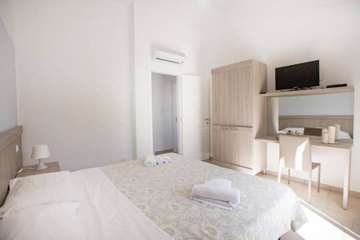 Ferienhaus für 4 Personen, mit Terrasse und Garten sowie Pool und Ausblick in Cefalù - 4