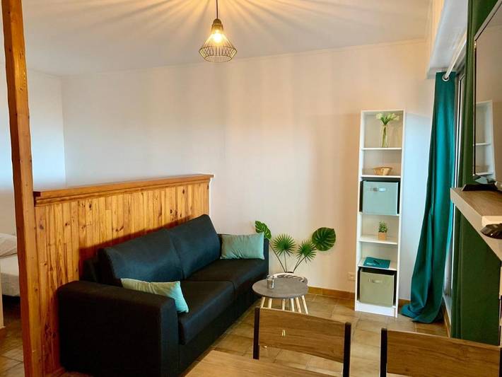 Gîte pour 4 personnes, avec vue et terrasse dans Plage Marinella - 2