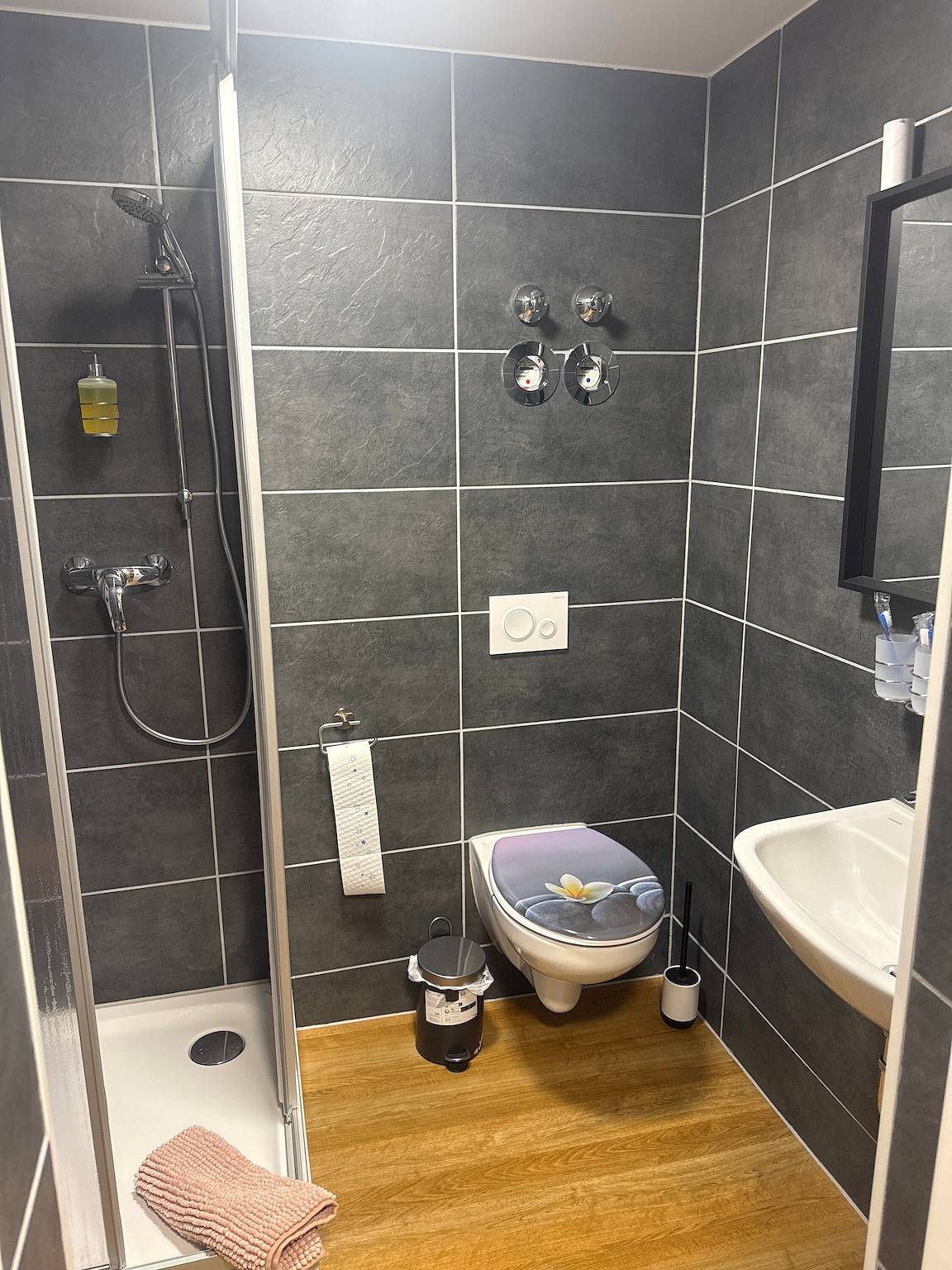 Ganze Wohnung, Ferienwohnung'Vierjahreszeiten Sommer' in Bad Langensalza, Unstrut-Hainich-Kreis