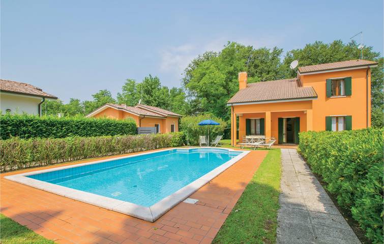 Casa vacanza per 6 persone, con piscina in Albarella