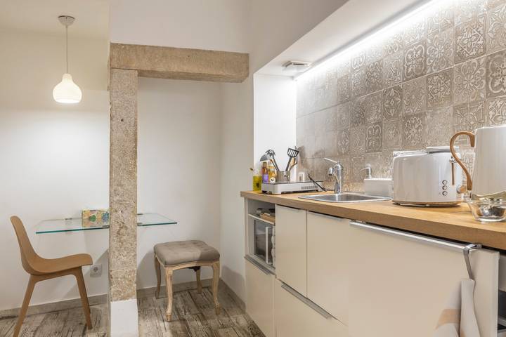 Appartement entier, Appartement « Sweet Rose Bairro Alto » avec balcon et Wi-Fi in Misericórdia, Costa de Lisboa