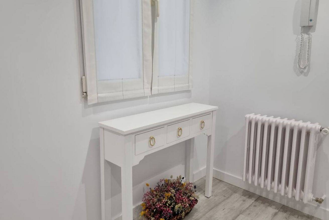Apartamento entero, 143A - Moderno, céntrico, 3 habitaciones in Distrito Centro (Gijón), Gijón