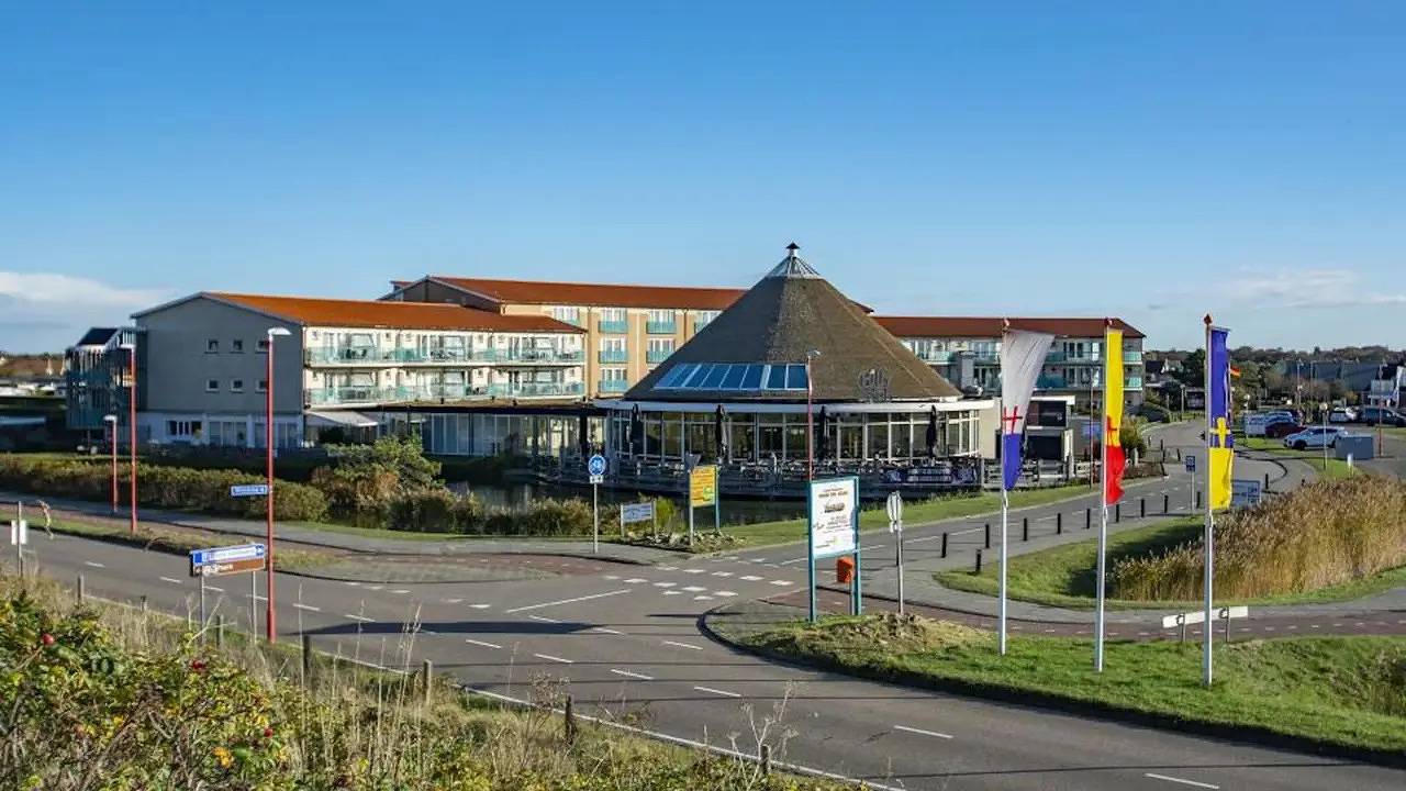 Geheel vakantieappartement, Vakantieappartement voor 5 personen met terras in Julianadorp aan Zee, Julianadorp