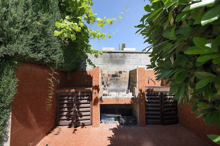 Location de vacances pour 6 personnes, avec jardin, animaux acceptés à Cubelles - 4