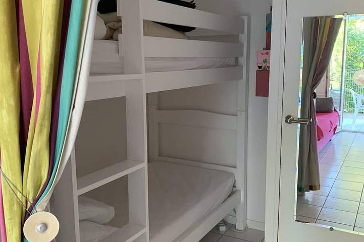 Gîte pour 2 personnes, avec terrasse dans Plage du Platin - 2