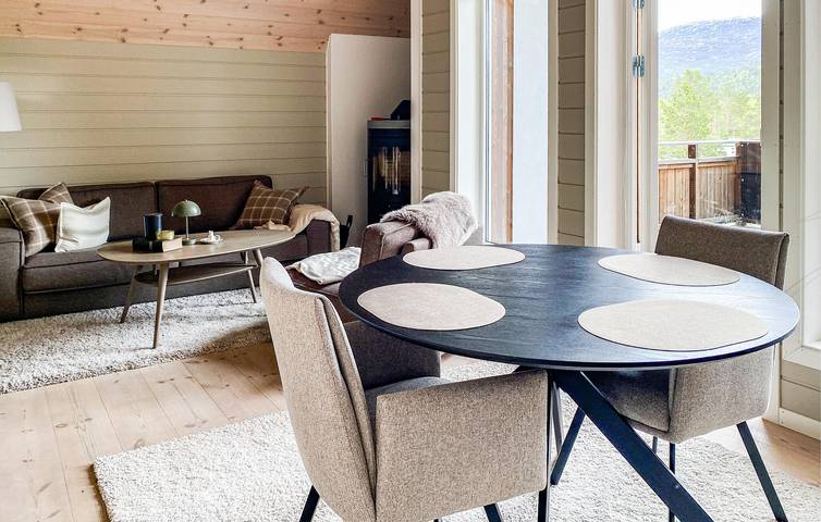 Ganze Ferienwohnung, Ferienwohnung für 6 Personen mit Garten in Bjorli, Lesja