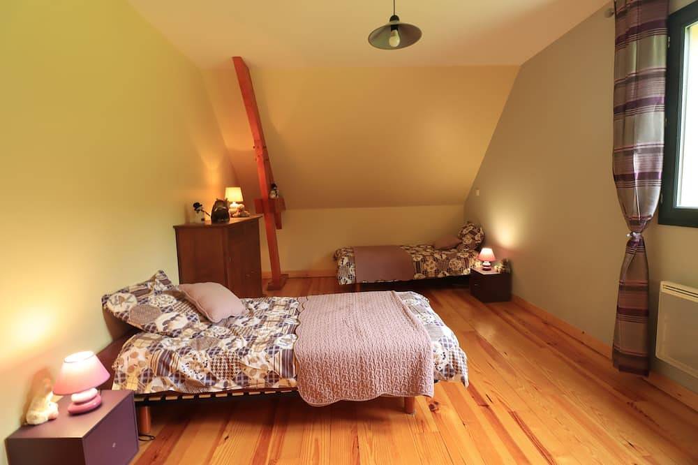 Comfortable gîte in the heart of the Pyrenees in a village close to activities in Arrens-Marsous, Pyrenees National Park