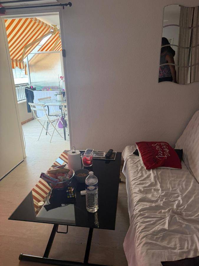 Gîte pour 3 personnes, avec terrasse et vue dans Office De Tourisme De Golf Juan