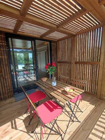 Gîte pour 5 personnes, avec jardin et vue à Carlux