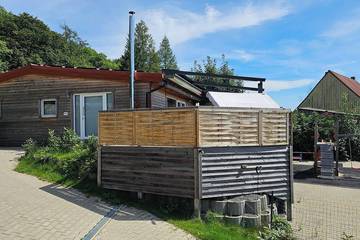 Chalet für 4 Personen, mit Garten und Sauna sowie Terrasse und Whirlpool, mit Haustier in Stiege im Harz
