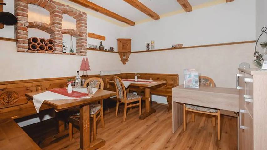 Ferienwohnung für 3 Personen, mit Balkon und Terrasse sowie Garten und Sauna in Flachau - 4