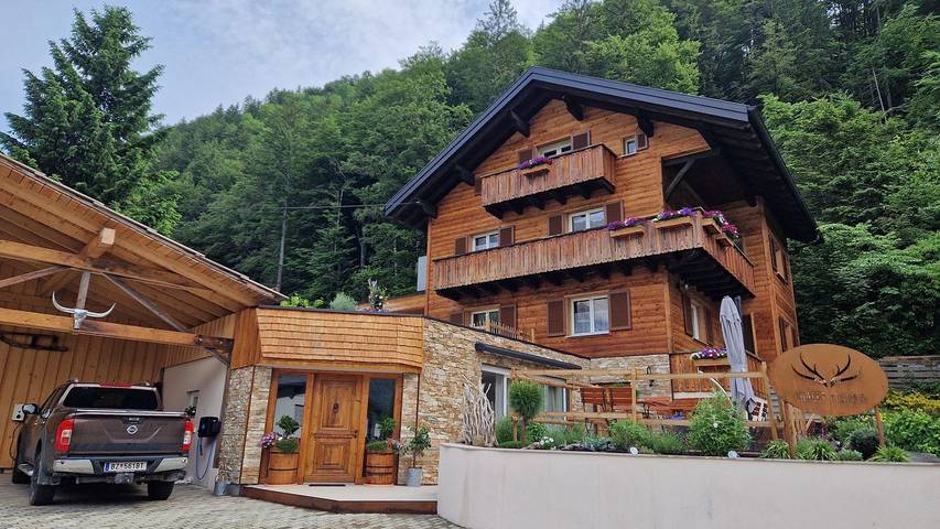 Ferienwohnung für 4 Personen, mit Ausblick und Garten, mit Haustier in Bartholomäberg