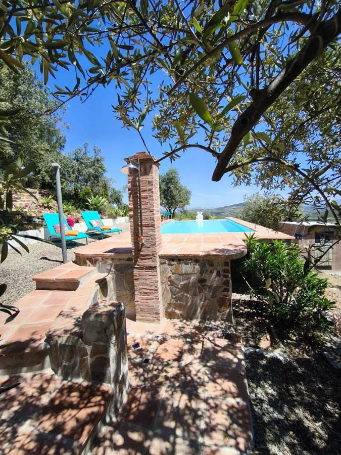 Casa rural para 4 personas, con vistas además de piscina y balcón en Tolox - 2