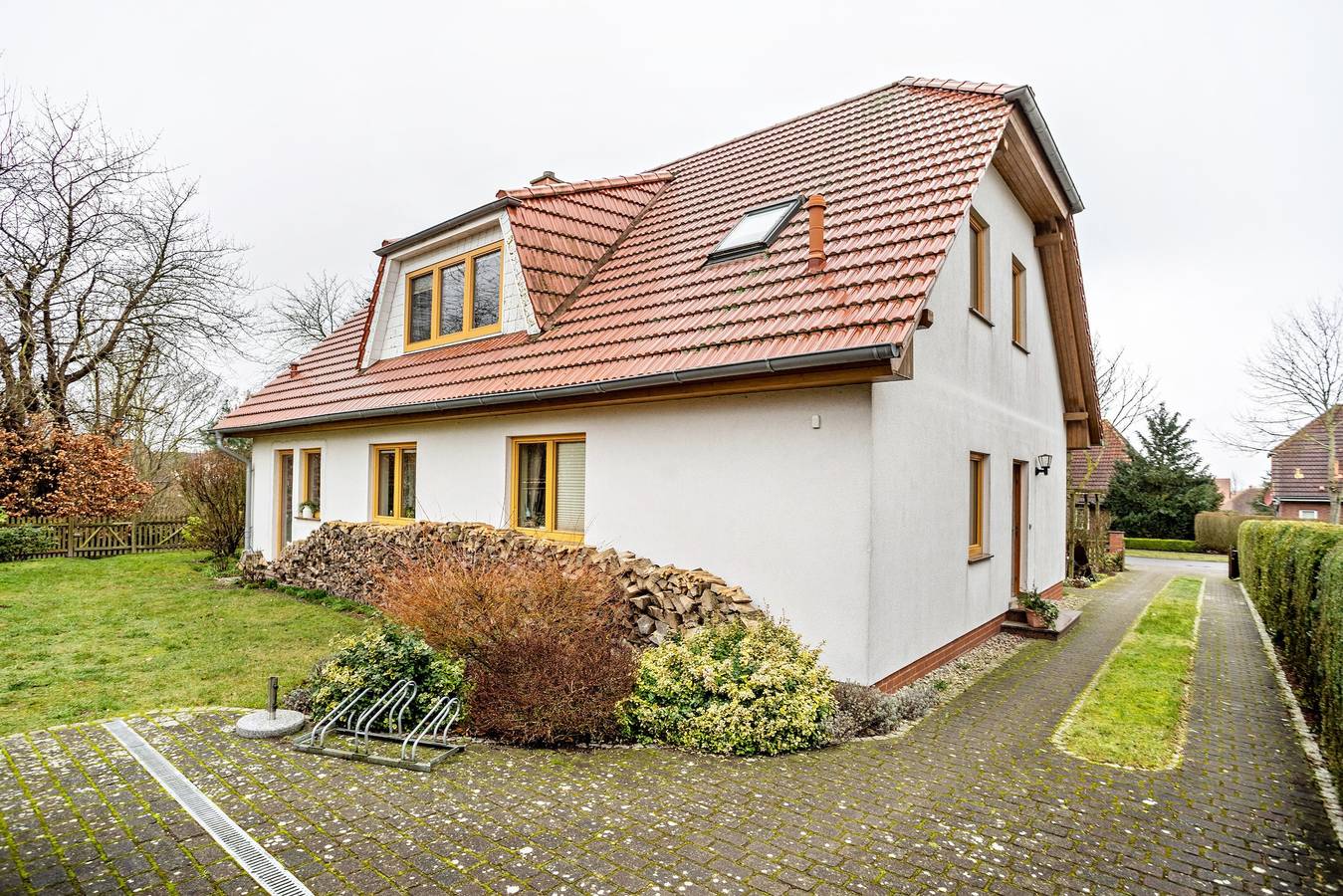Apartamento entero, Apartamento 'am Weidenring' con jardín compartido y Wi-Fi in Langendorf (Lüssow), Lüssow