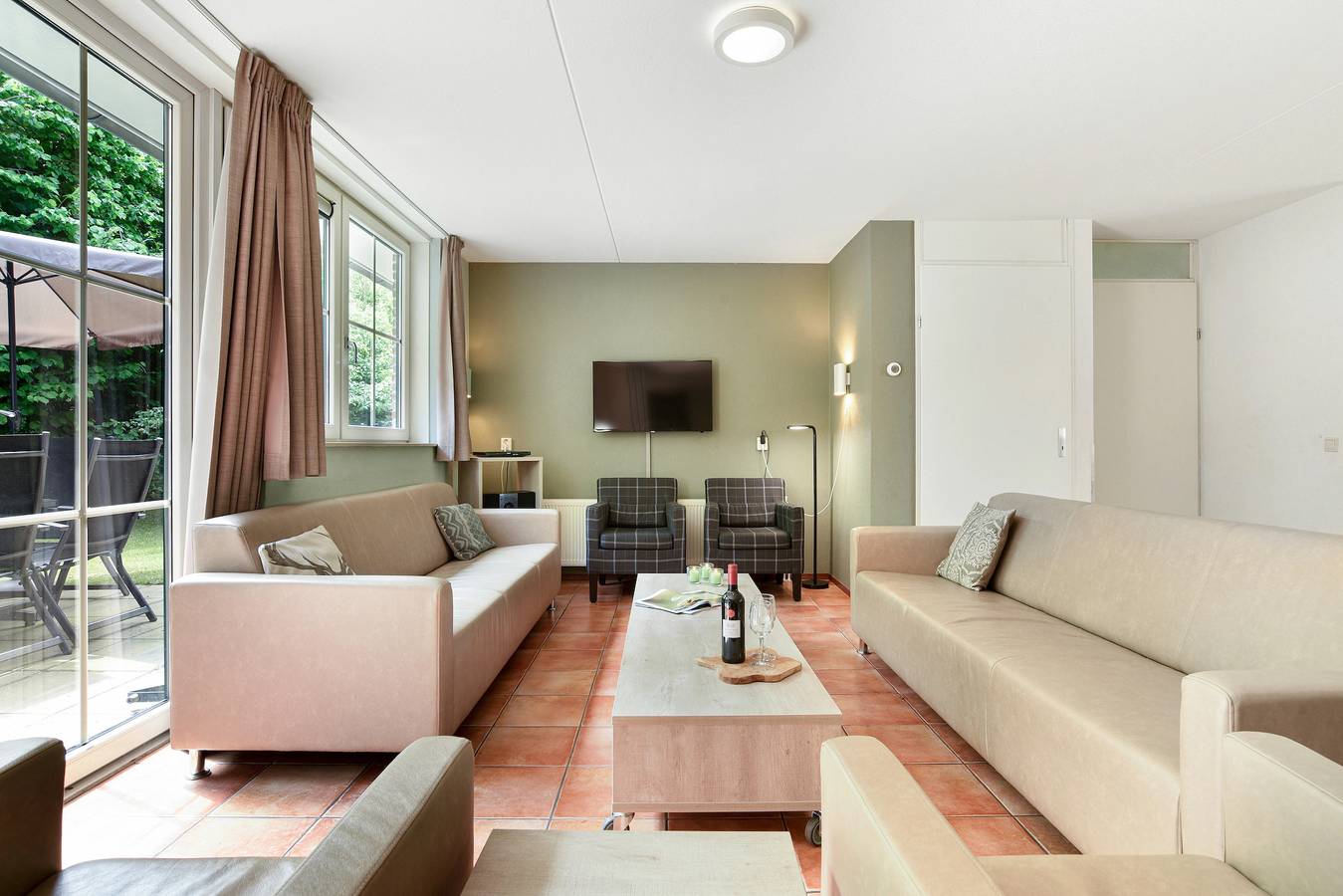 Bungalow für 12 Personen mit Balkon/Terrasse in Sallandse Heuvelrug