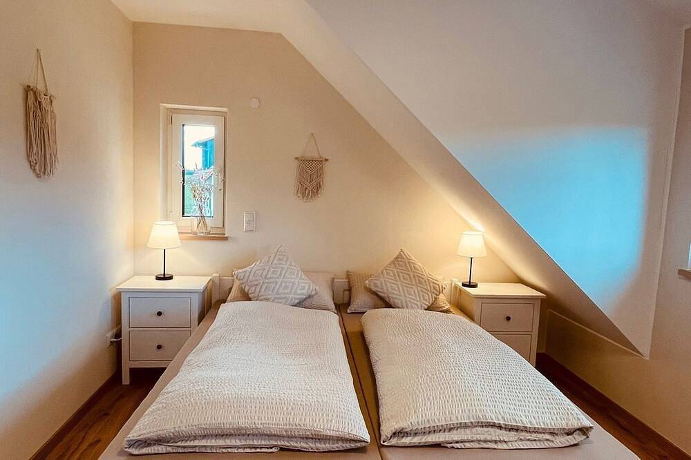 Ganze Wohnung, Ferienwohnung 160qm für 9 Personen mit 2 Bädern in Merkendorf, Romantische Straße