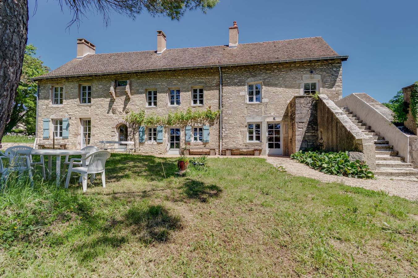 Gîte de l'Arvolot - Maison Bourguignonne rénovée au calme in Boyer, Région de Chalon-sur-Saône