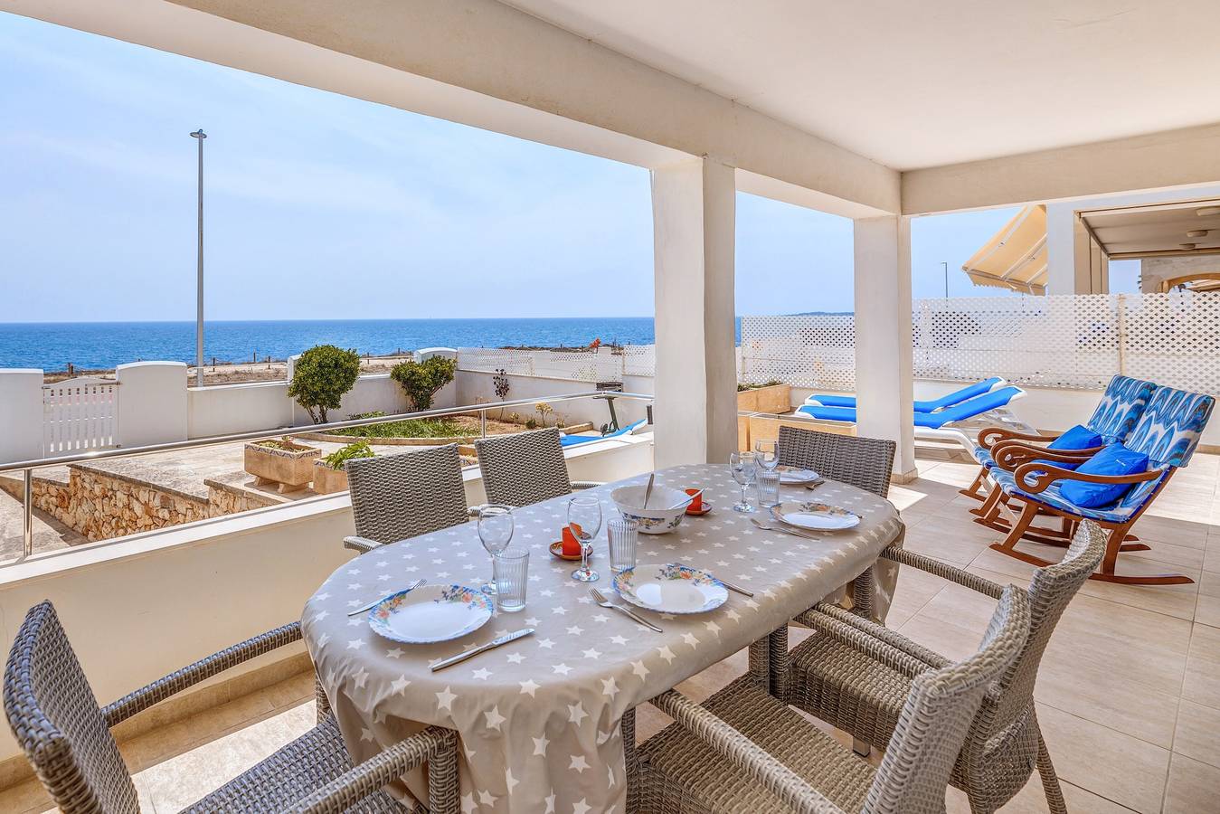 Klimatisiertes Ferienhaus mit Balkon, Terrasse, Meerblick und Wlan in Es Trenc, Campos