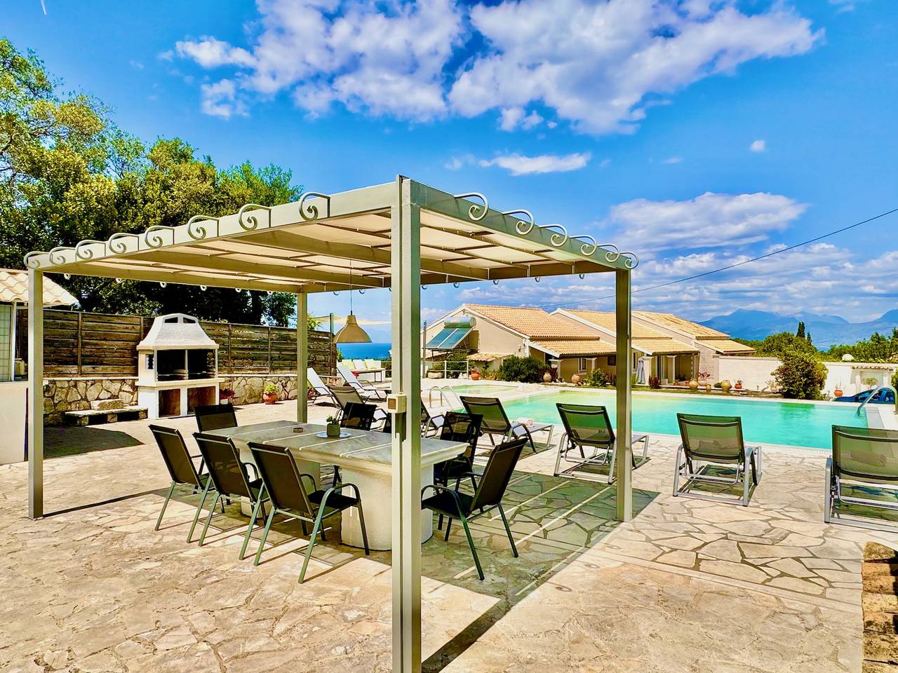 Villa Kessar St. Stephanos with private pool in Agios Stefanos (Corfu), Corfu