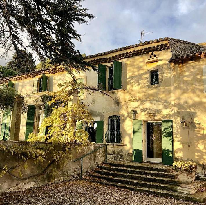 Maison d’hôte pour 4 personnes, avec terrasse et piscine ainsi que vue et bassin pour enfant, animaux acceptés