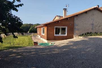Gîte pour 4 personnes, avec jardin et terrasse à Notre-Dame-de-Sanilhac