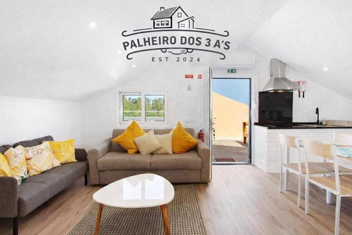 Gîte pour 4 personnes, avec terrasse et vue, animaux acceptés dans Achadas da Cruz