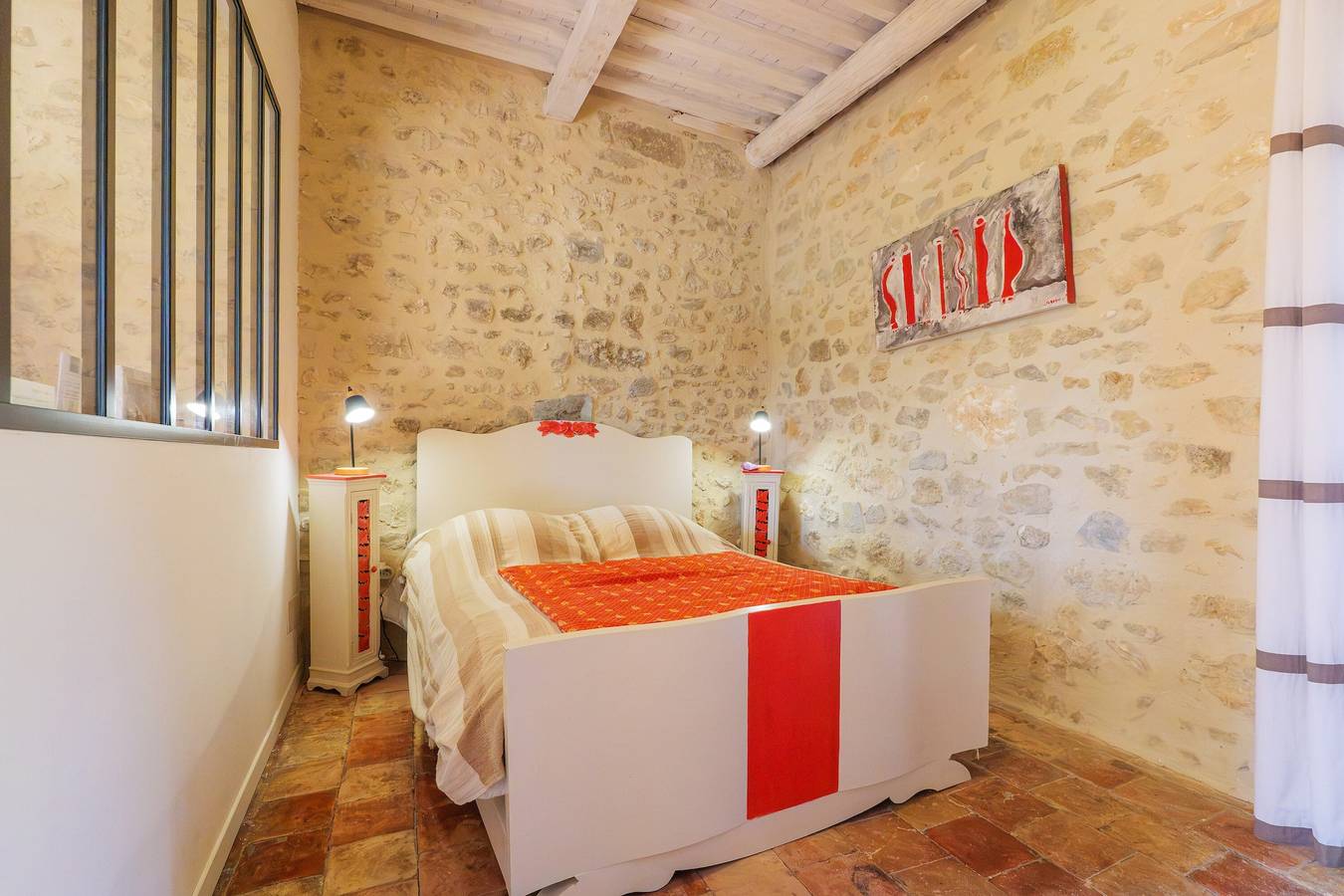 Chambre d’hôtes « Chambre Coquelicot » avec jardin partagé et Wi-Fi in Lagorce, Ardèche