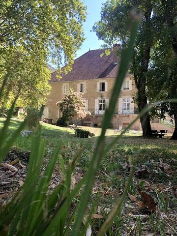 Gîte pour 10 personnes, avec jardin dans Nevy-sur-Seille