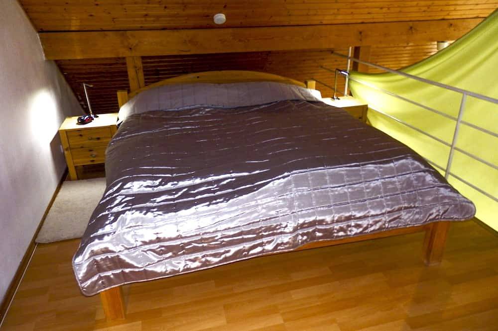 Ganze Wohnung, Stilvolles Wohnen vor den Toren von Hof/Saale in Oberkotzau, Landkreis Hof