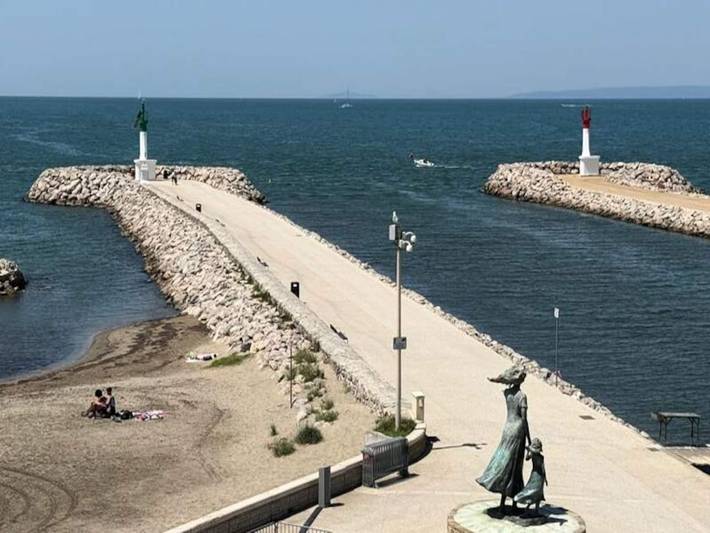 Gîte pour 4 personnes, avec terrasse dans Le Vieux Phare Du Grau Du Roi