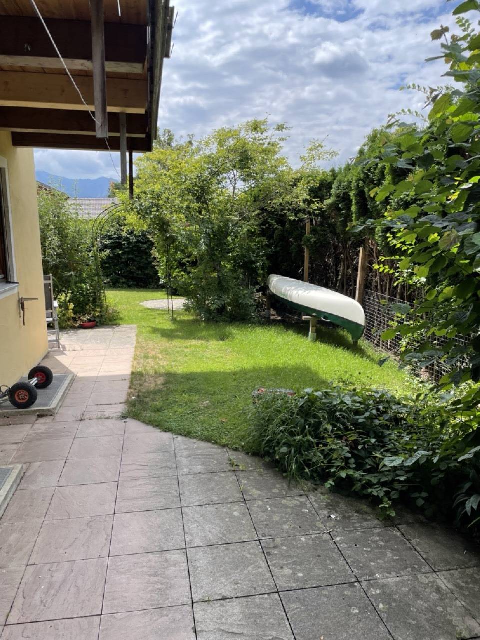 Ganze Ferienwohnung, Fewolo - Fünf Gehminuten vom See, 3 Zimmer Wohnung mit Garten in Übersee, Chiemsee