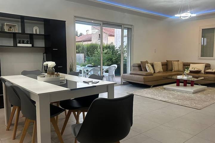 Location de vacances pour 7 personnes à Saint-André-de-Sangonis