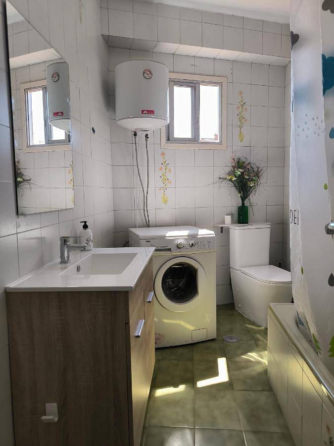 Apartamento entero, Apartment with Sea View in Villanueva de Arosa, Rias Baixas