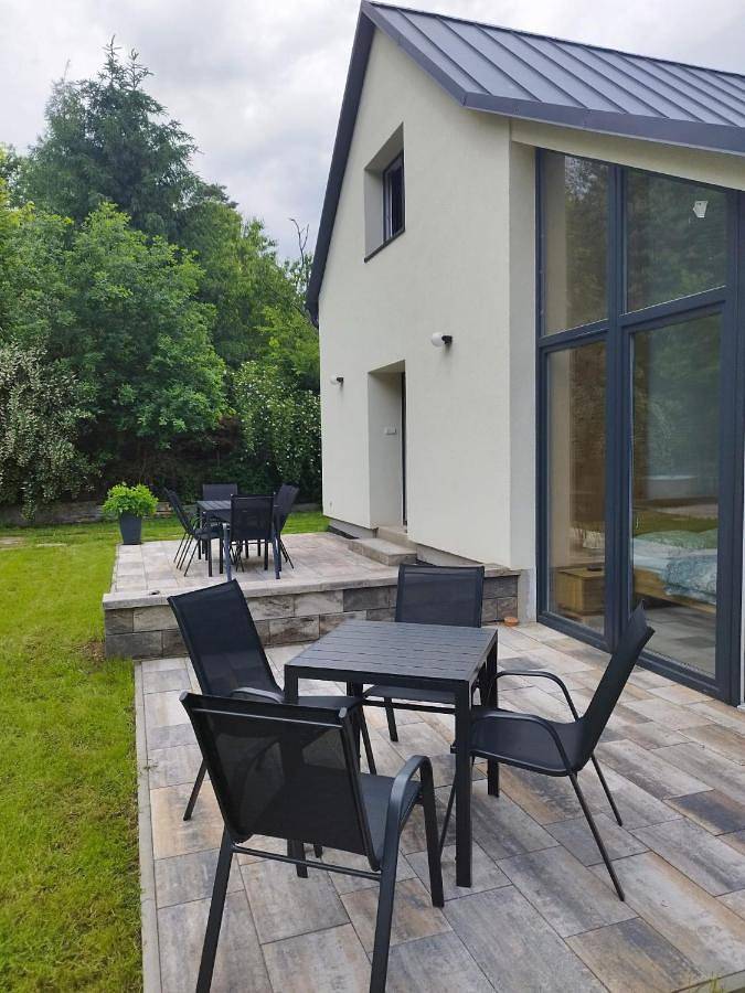 Ferienwohnung für 8 Personen, mit Terrasse und Garten sowie Ausblick - 1