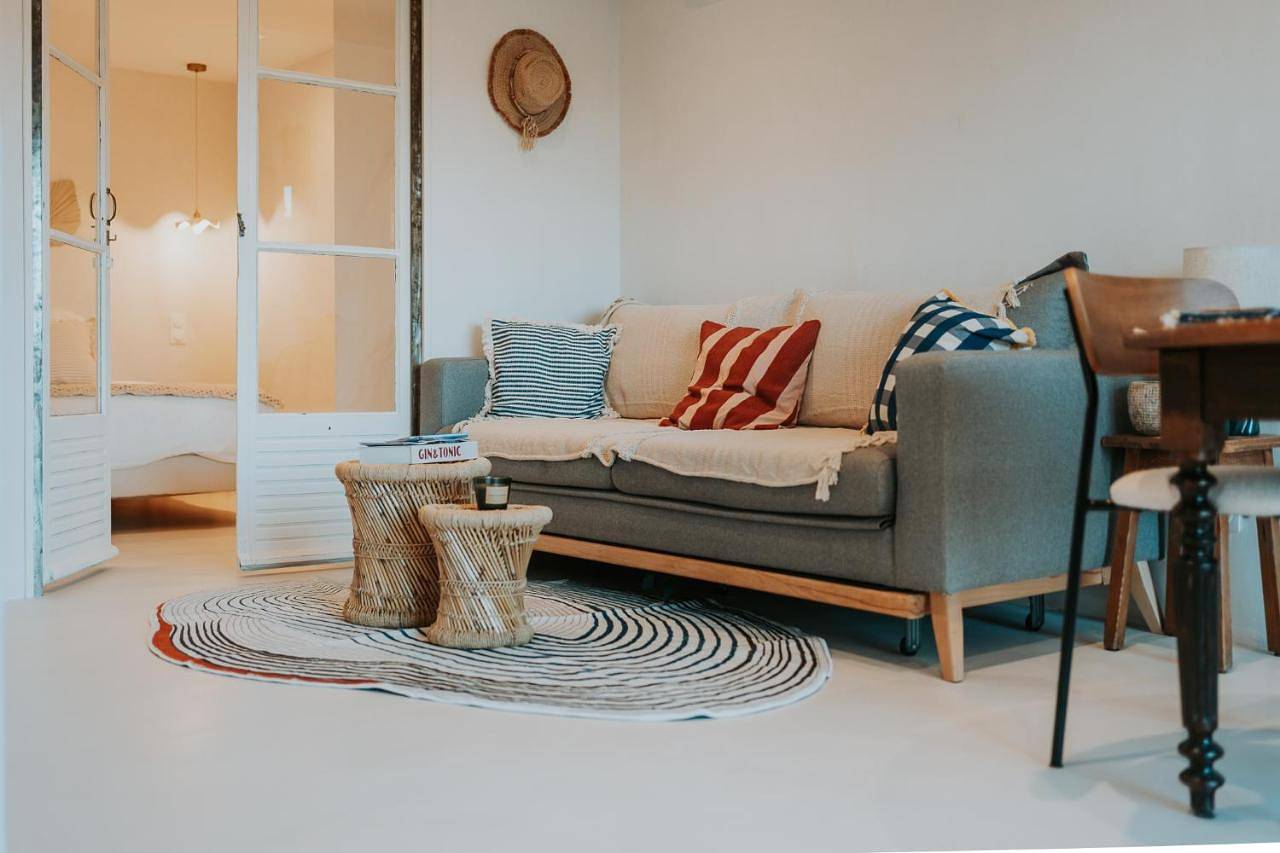 Appartement entier, One-Bedroom Apartment with Garden View in La Tour-d'Aigues, Parc naturel régional du Luberon