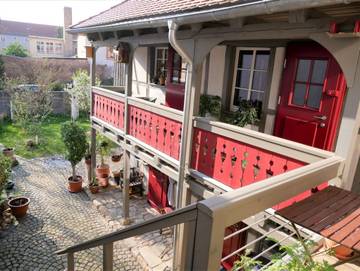 Ferienwohnung für 2 Personen, mit Balkon und Garten, kinderfreundlich in Naumburg
