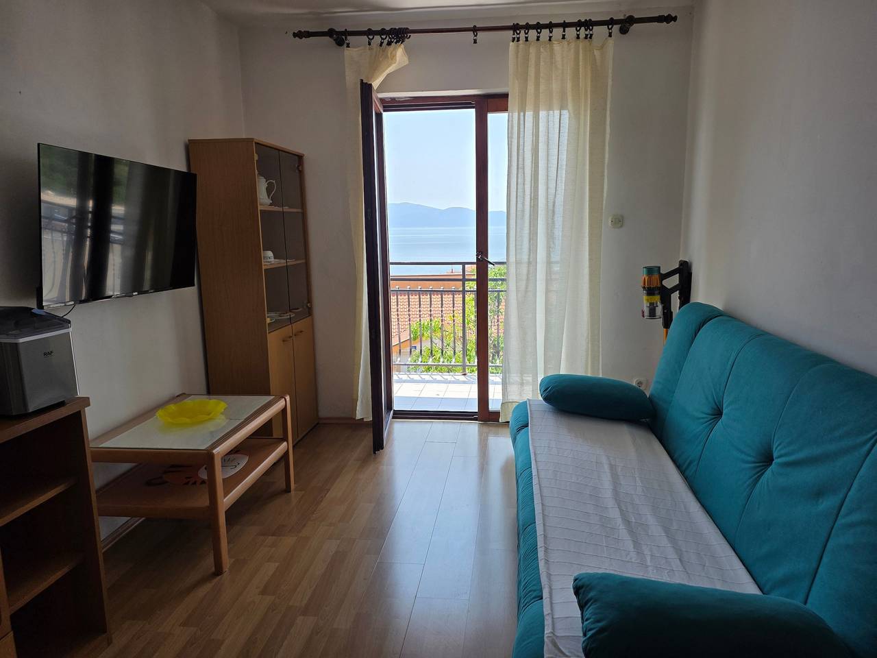 Cały apartament, Jednopokojowy apartament z balkonem i widokiem na morze Gradac, Makarska -a in Gradac, Riwiera Makarska