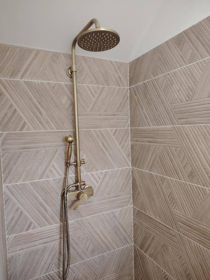 Location de vacances pour 2 personnes, avec terrasse et vue dans Sarrouilles - 3