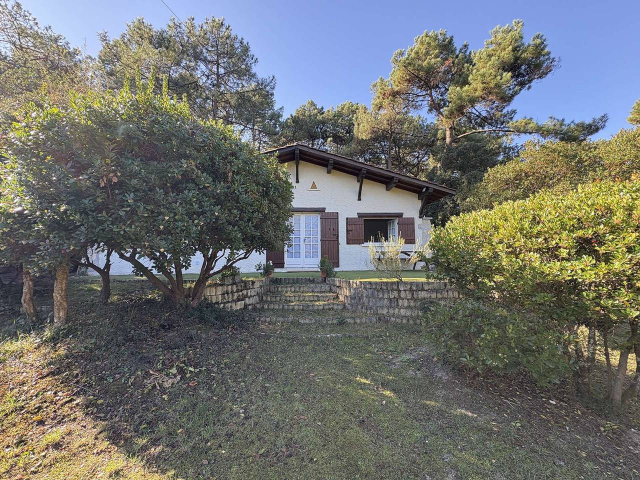 Villa Tranquila con Gran Jardín, Cerca de Tiendas in Le Canon, Lège-Cap-Ferret