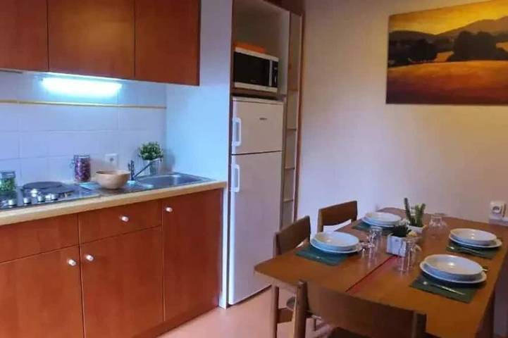 Appartement de vacances pour 6 personnes, avec terrasse et balcon/terrasse ainsi que sauna et piscine