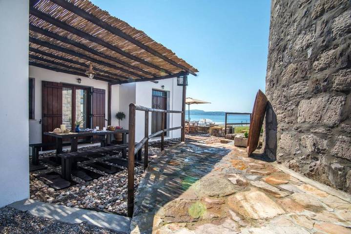 Gîte pour 4 personnes, avec Balcon et Terrasse ainsi que Jardin et Vue dans Adamas